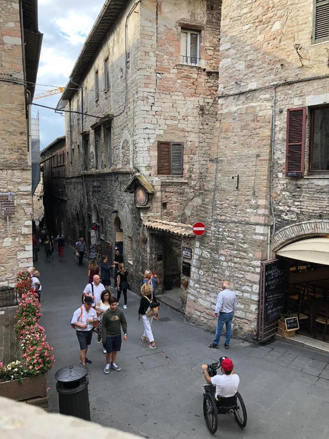 La Casa Dell'Artista Daire Assisi Dış mekan fotoğraf